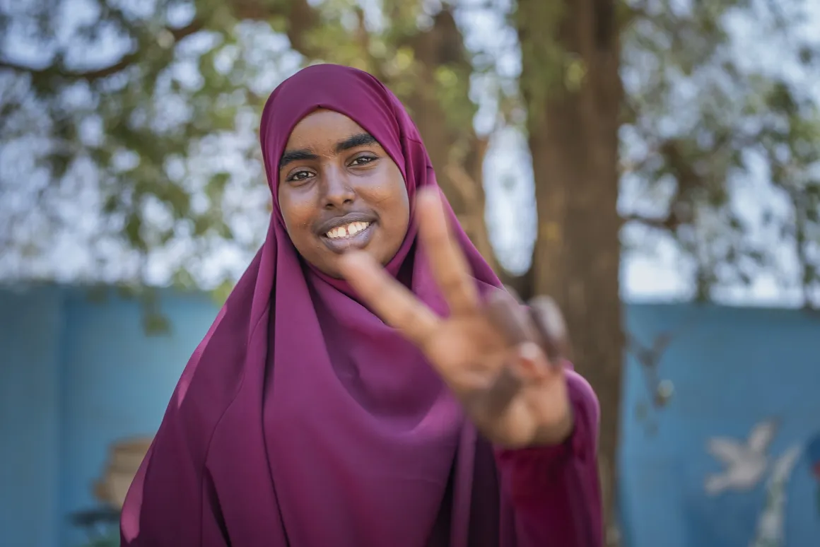 Somali women posing V